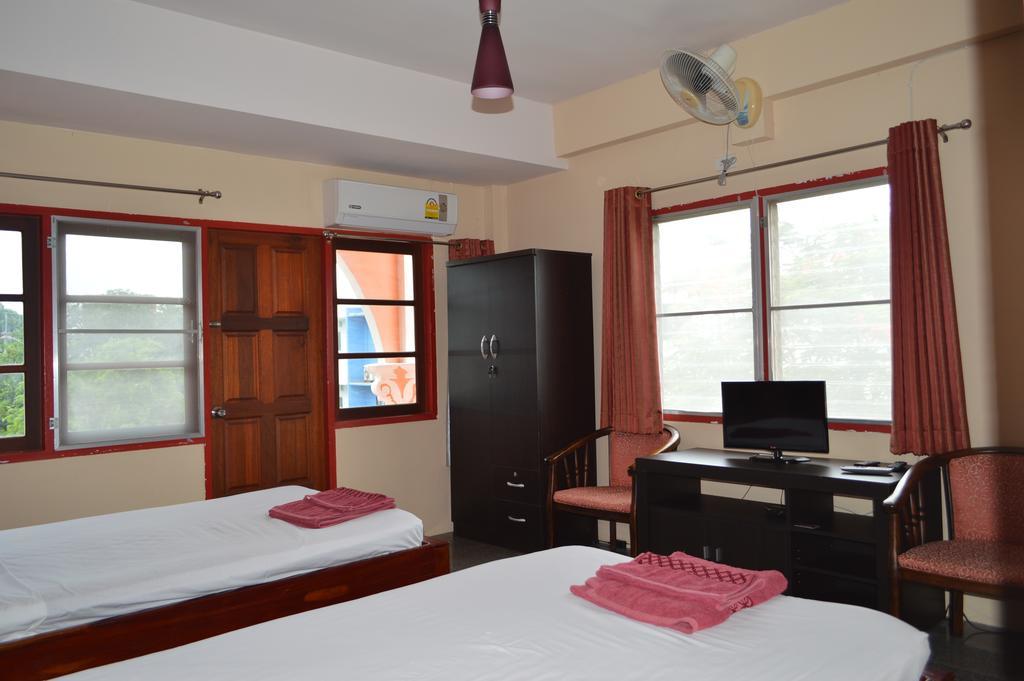 La Paillote Guest House Rayong Quarto foto